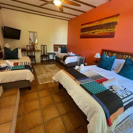 Marula Lodge Swellendam Buitenkant foto