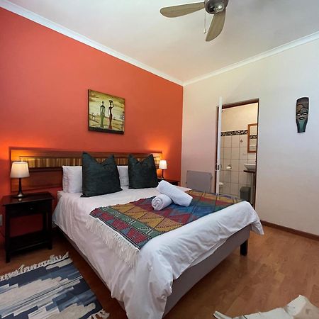 Marula Lodge Swellendam Buitenkant foto